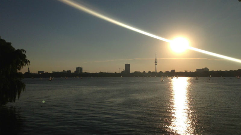 Aussicht Schwanenwikbrücke Hamburg, Außenalster, Jogging Sucks